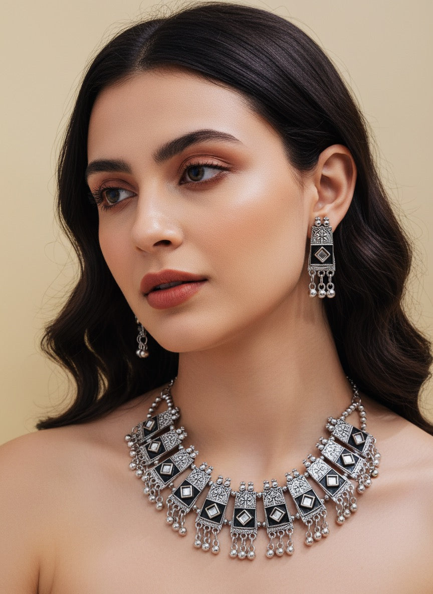 Silver & black jewellery set