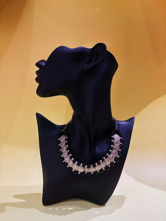 Black pearl statement necklace